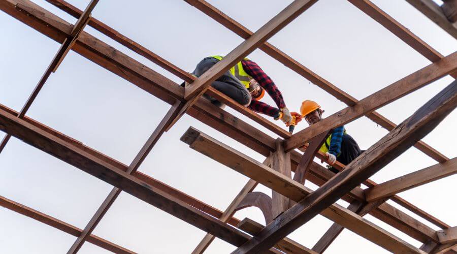 Professional residential roofers in Bloomington, IL